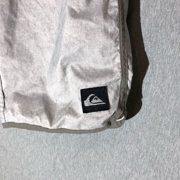 Gray Quicksilver Amphibians Hybrid Board Shorts Men’s Size 32 - Picture 5 of 8